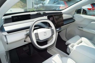 Volvo EX60 P10 AWD — photo 5
