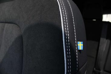 Volvo EC40 Coupé SUV Single Motor Extended Range — photo 11