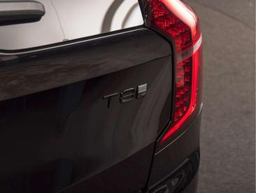 Volvo XC90 T8 AWD Long Range — photo 35