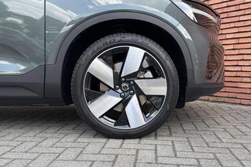 Volvo EC40 Coupé SUV Single Motor Extended Range — photo 7