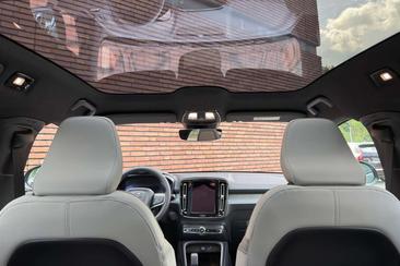 Volvo EC40 Coupé SUV Single Motor Extended Range — photo 8