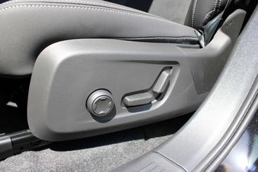 Volvo EC40 Coupé SUV Single Motor Extended Range — photo 30