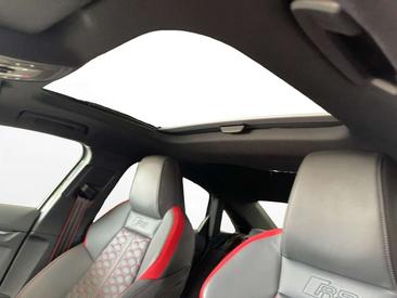 Audi RS3 Berline — photo 9