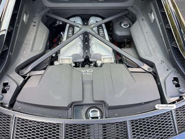 Audi R8 Coupé V10 Performance RWD — photo 15