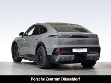 Porsche Cayenne S Electric — photo 3