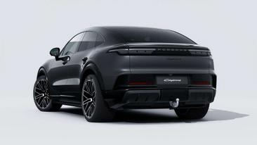 Porsche Cayenne S Electric — photo 2
