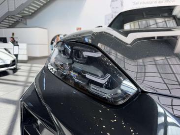 Porsche Cayenne Turbo Electric — photo 5