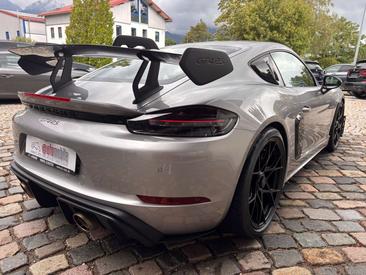 Porsche 718 Cayman GT4 RS — photo 7