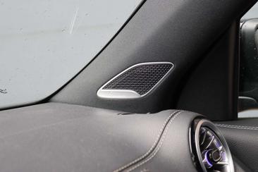 Mercedes EQB 350 4MATIC — photo 12