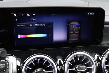 Mercedes EQB 350 4MATIC — photo 20
