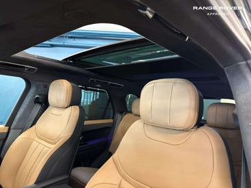 Land Rover Range Rover Sport P550e — photo 11