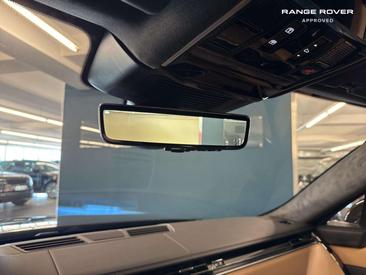Land Rover Range Rover Sport P550e — photo 17