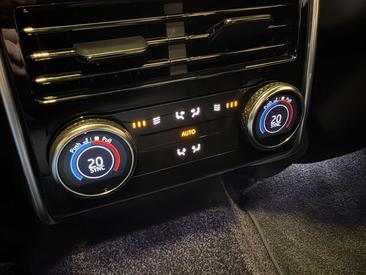 Land Rover Range Rover P460e — photo 20