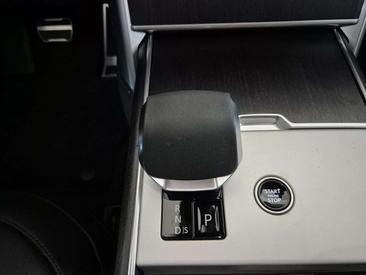 Land Rover Range Rover D350 — photo 8