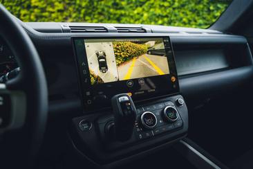 Land Rover Defender 110 D200 — photo 15