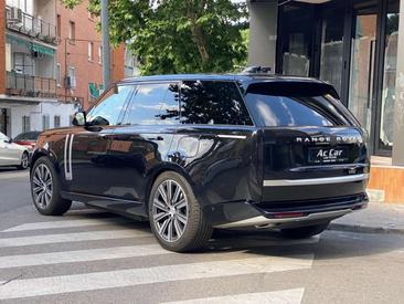 Land Rover Range Rover P460e — photo 7