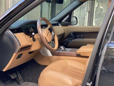 Land Rover Range Rover P460e — photo 9