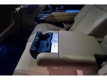 Land Rover Range Rover P530 — photo 29