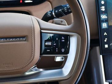 Land Rover Range Rover P460e — photo 12