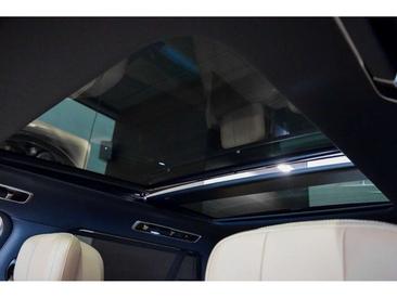 Land Rover Range Rover P530 — photo 24