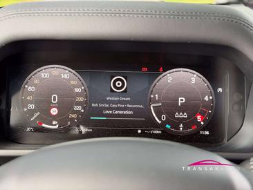 Land Rover Defender D200 — photo 11