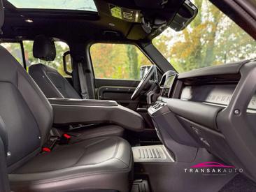 Land Rover Defender D200 — photo 21