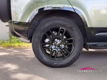 Land Rover Defender D200 — photo 48