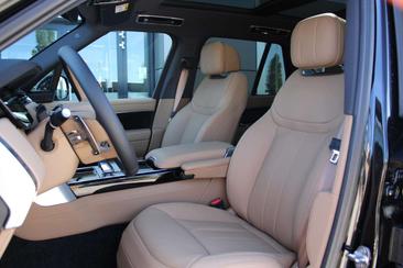 Land Rover Range Rover P550e — photo 4