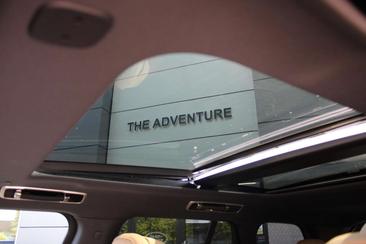Land Rover Range Rover P550e — photo 12