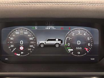 Land Rover Defender 110 P400e — photo 13