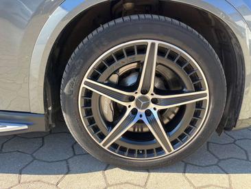 Mercedes EQE 43 AMG Line — photo 10