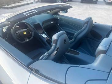Ferrari Roma Spider — photo 14