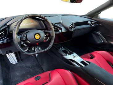 Ferrari 12 Cilindri — photo 11