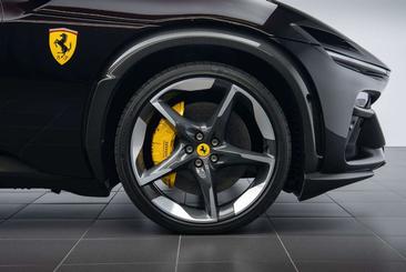 Ferrari Purosangue — photo 11