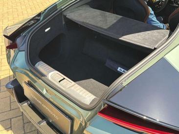 Ferrari 12 Cilindri — photo 12