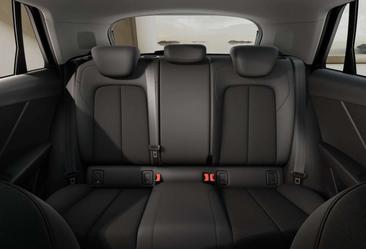Audi Q2 35 TDI — photo 10