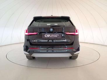 BMW IX1 EDrive20 — photo 5