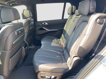 BMW X7 XDrive40d — photo 11