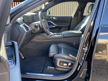BMW X6 Coupé SUV M50i XDrive — photo 4