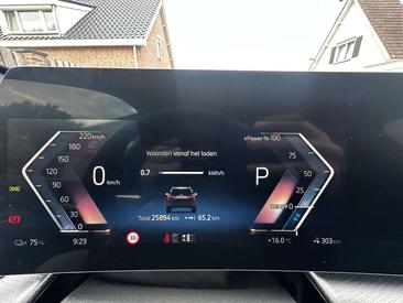 BMW IX1 XDrive30 — photo 5