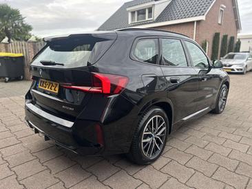 BMW IX1 XDrive30 — photo 12