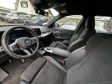 BMW IX1 XDrive30 — photo 17