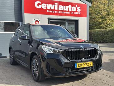 BMW IX1 XDrive30 — photo 18