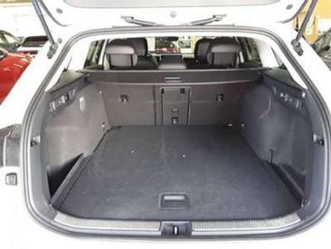 Volkswagen Passat Break Variant 1.5 ETSI — photo 5