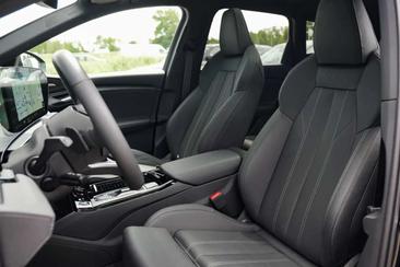 Audi Q6 E-tron S Line Black — photo 8