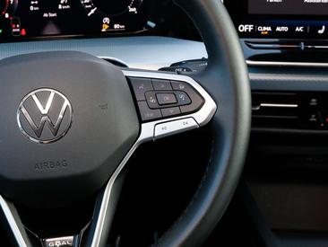Volkswagen Golf Break Variant 1.5 ETSI — photo 14