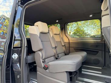 Volkswagen Multivan Van 2.0 TDI — photo 11