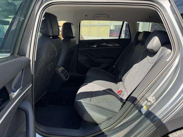 Volkswagen Passat Break Variant 1.5 ETSI — photo 8