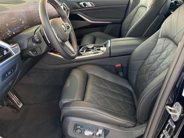 BMW X5 — photo 4