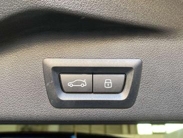 BMW X5 — photo 8